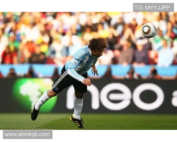 足球明星魅力四射的帅气招式精彩瞬间集锦图片分享